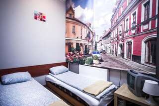 Хостелы Hostel Praga Варшава Двухместный номер с 1 кроватью-11